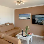 Hus By Seeblick Ferien Oro, Bestlage Am Strand,sauna,kamin Olpenitz